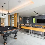 Villa Titanium *